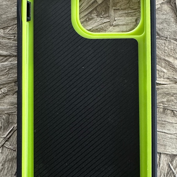 Black green defender Apple IPhone 14 Pro Max phone case. - Picture 3 of 3